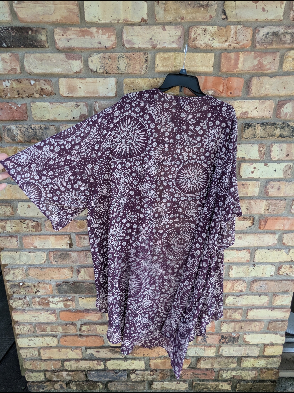 Torrid Plum and White Floral Short Sleeve Kimono - Picture 4 of 4